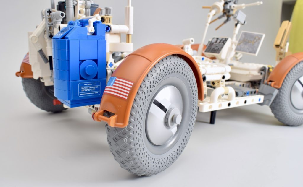LEGO Technic 42182 NASA Apollo Lunar Roving Vehicle LRV review 13 1024x633