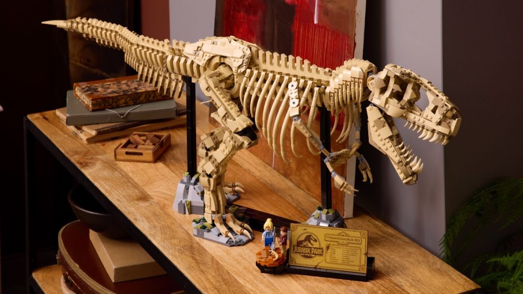 LEGO Jurassic Park 76968 Dinosaur Fossils Tyrannosaurus rex featured 2