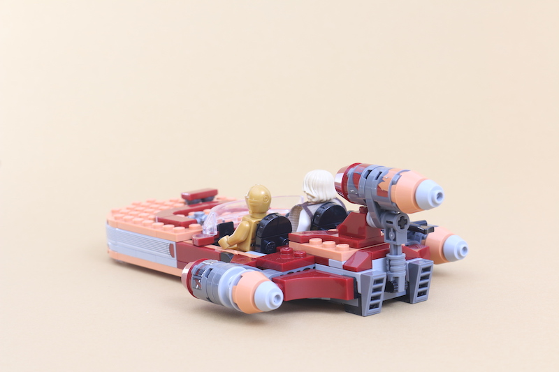 LEGO Star Wars 75271 Luke Skywalker’s Landspeeder review 5