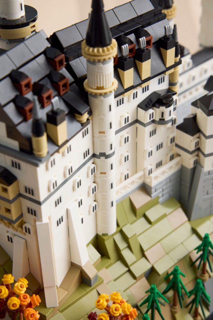 LEGO Architecture 21063 Neuschwanstein Castle 20 683x1024