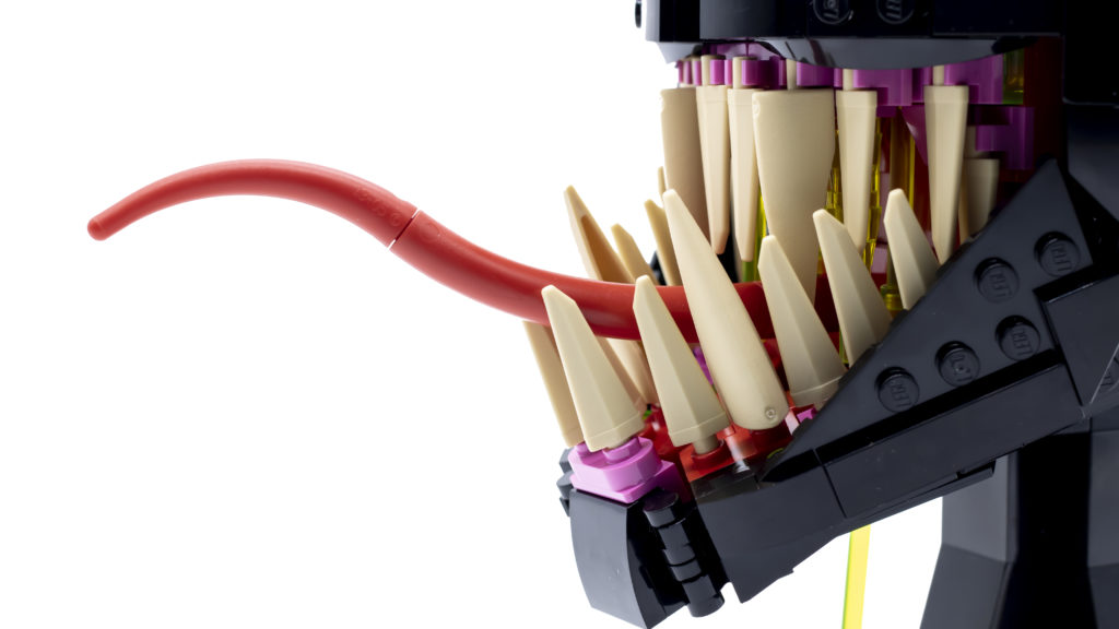 LEGO Marvel Super Heroes 76187 Venom 21