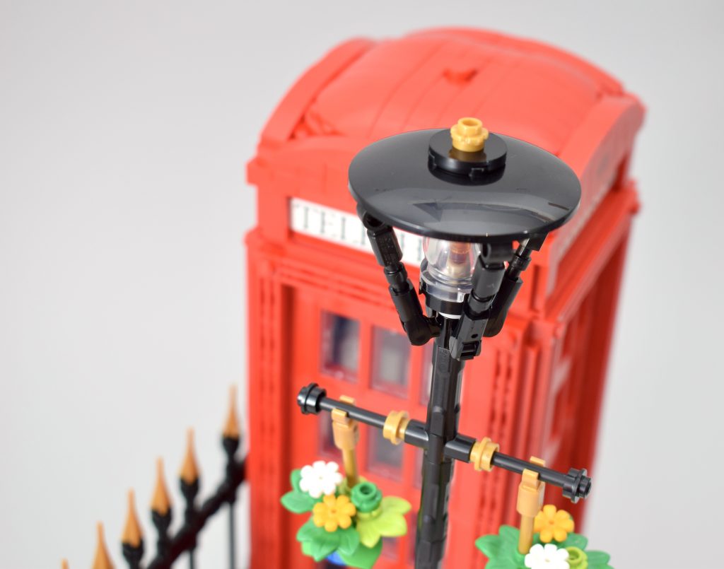 LEGO Ideas 21347 Red London Telephone Box review 17 1024x805