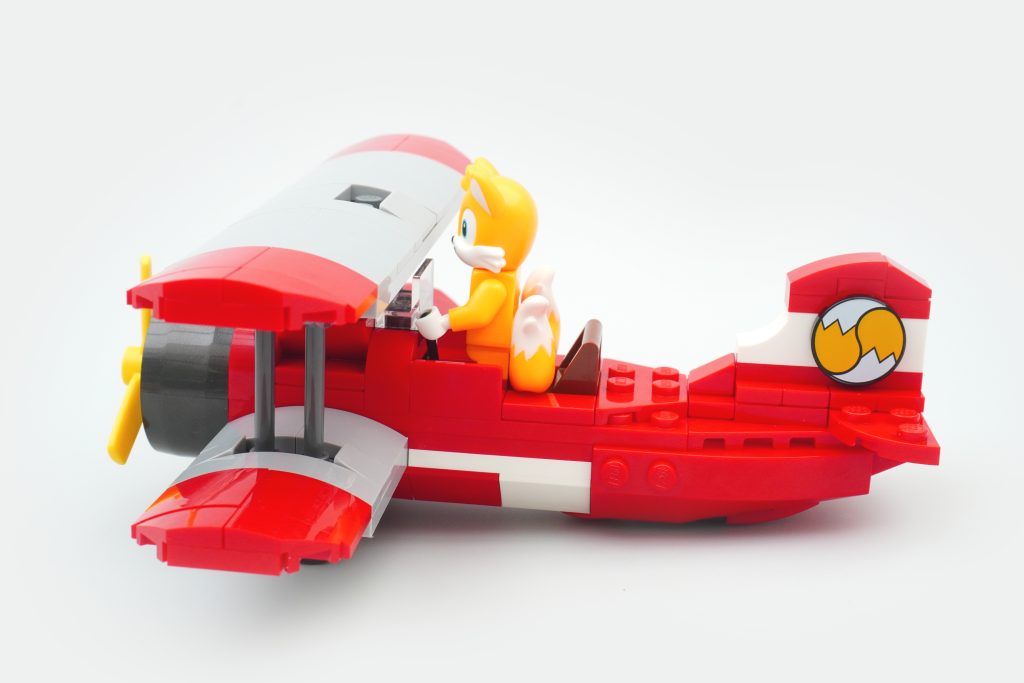 LEGO Sonic the Hedgehog 76991 Tails Workshop and Tornado Plane review 36 1024x683