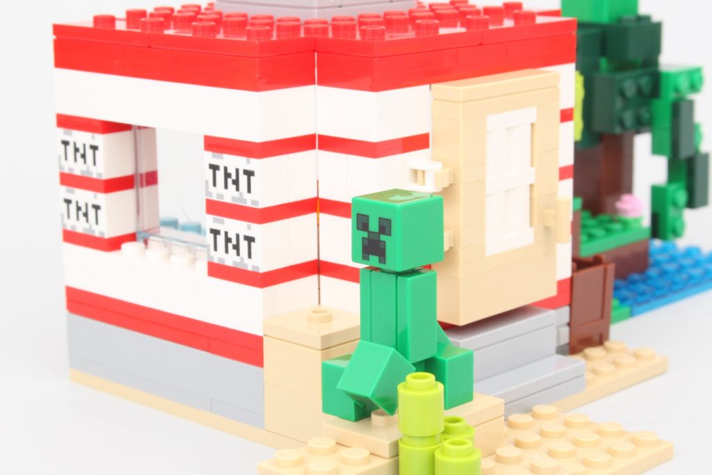 lego minecraft 21275 the tnt jungle house review 14 1024x683