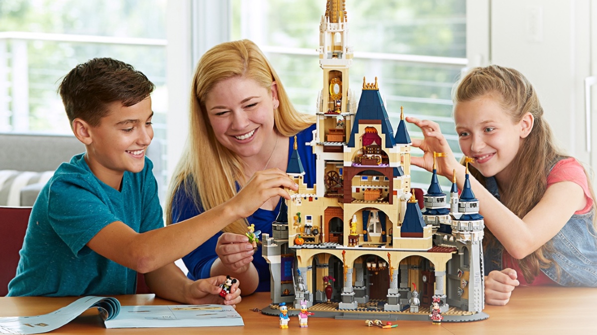 LEGO 43222 Disney Castle rumoured to recreate old set