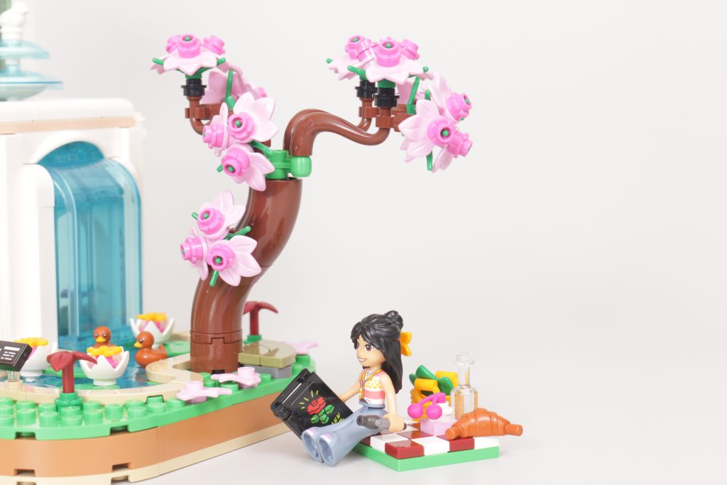 LEGO Friends 41757 Botanical Garden review 2 1024x683