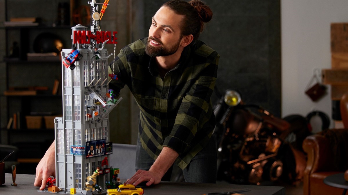 Five more buildings we’d love in a LEGO Marvel modular street