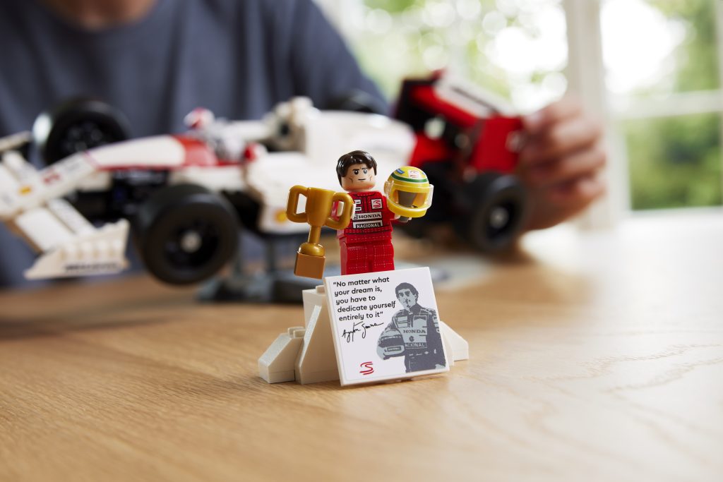 LEGO Icons 10330 McLaren MP44 Ayrton Senna2 1024x683